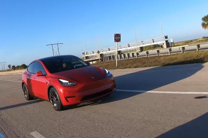 不只空間大 實測揭露model Y 馬力也比model 3 更強更猛 Ddcar 電動車